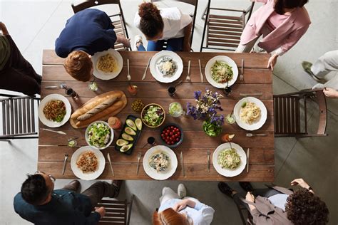 Nice ambiance + good food = Happy family lunch .